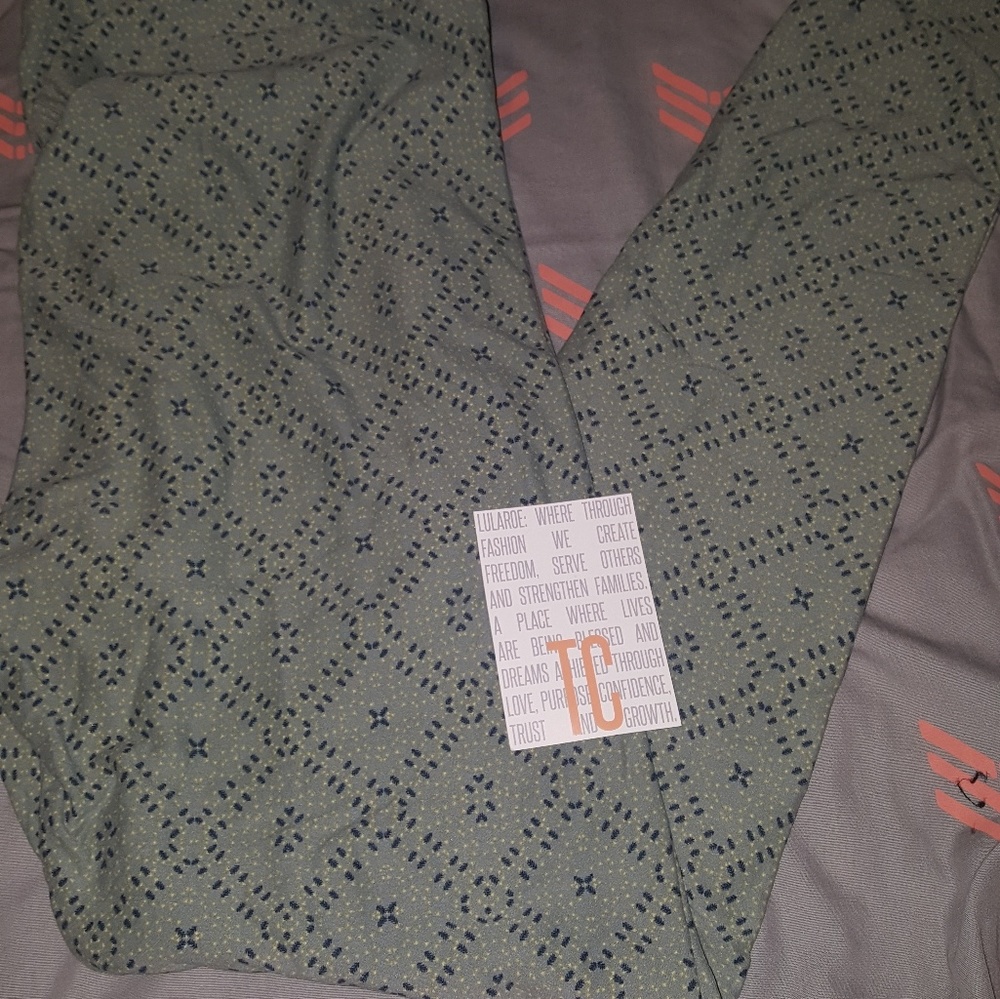 Lularoe leggings